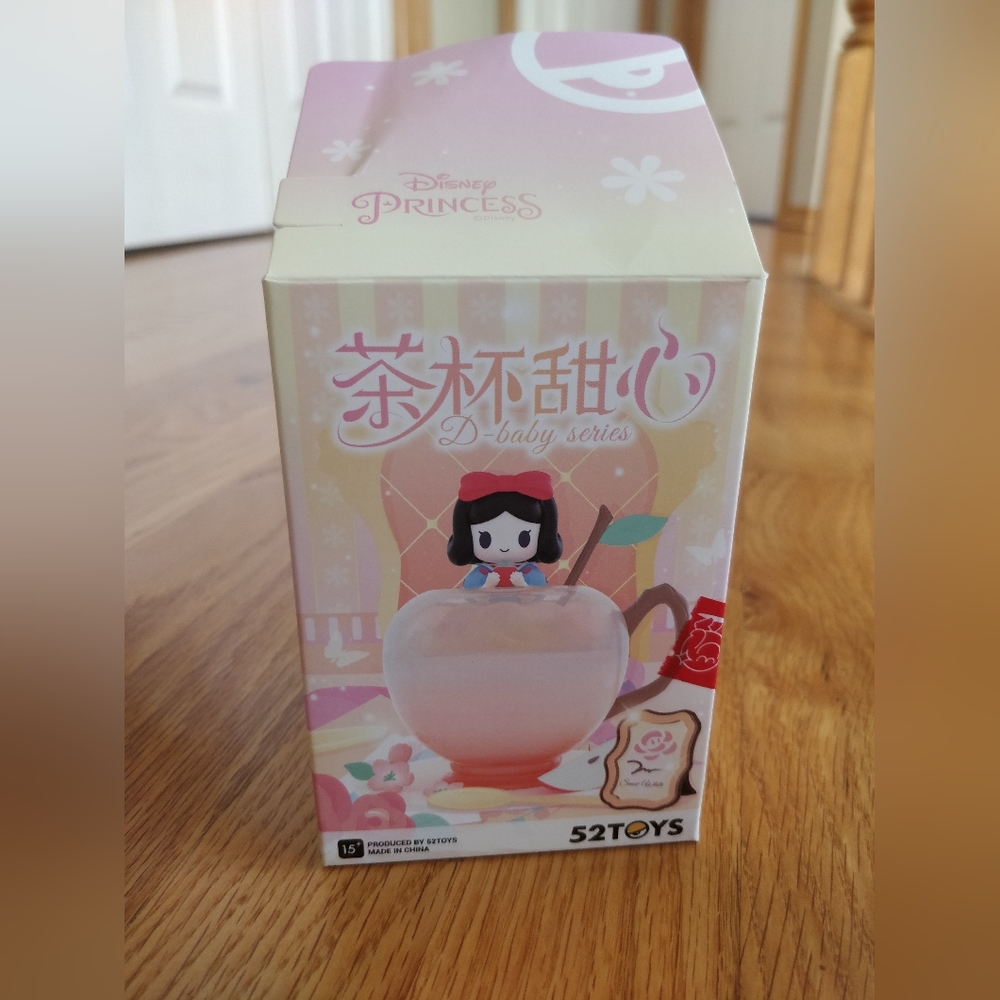 Belle within Rose Teacup (Disney princess teacup D-baby series bind box) - Picture 5 of 11